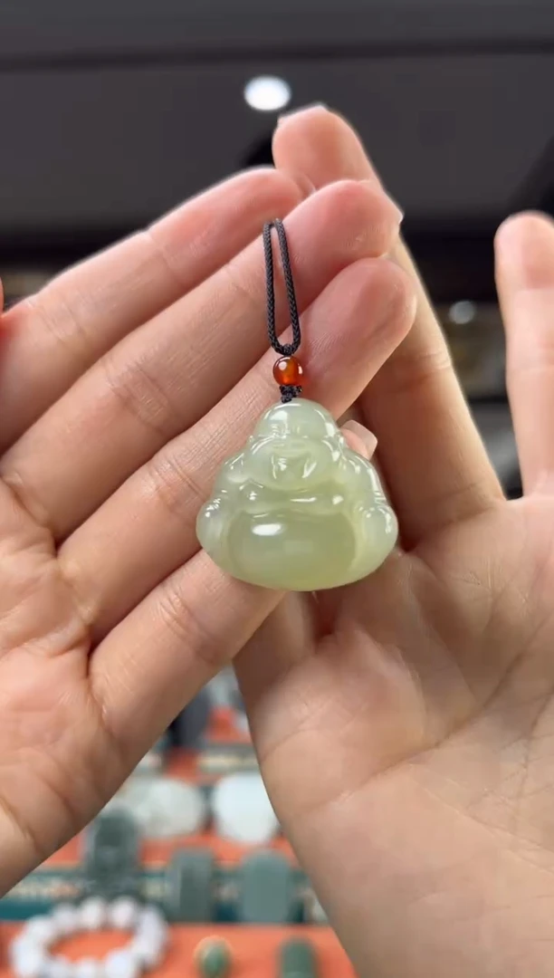 和田玉未镶嵌颈饰1