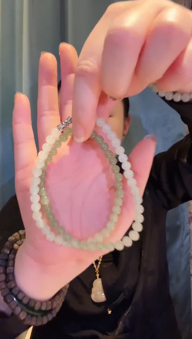 颈饰未镶嵌和田玉渐变项链