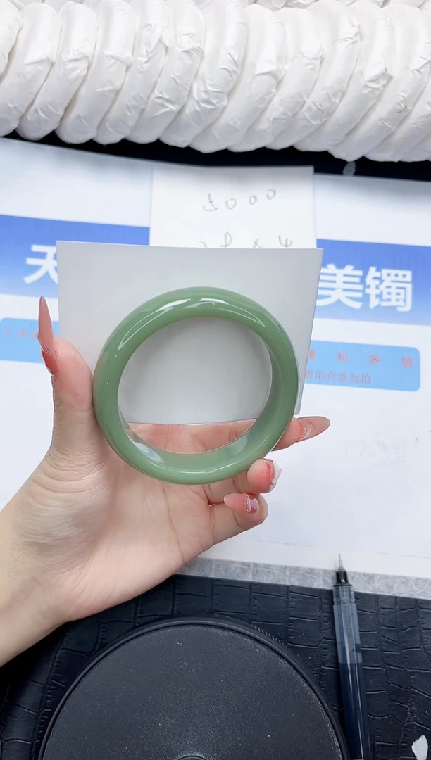 石英质玉手镯未镶嵌38-55