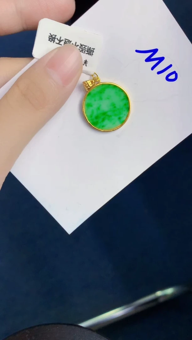 翡翠未镶嵌颈饰天然翡翠緬甸A貨