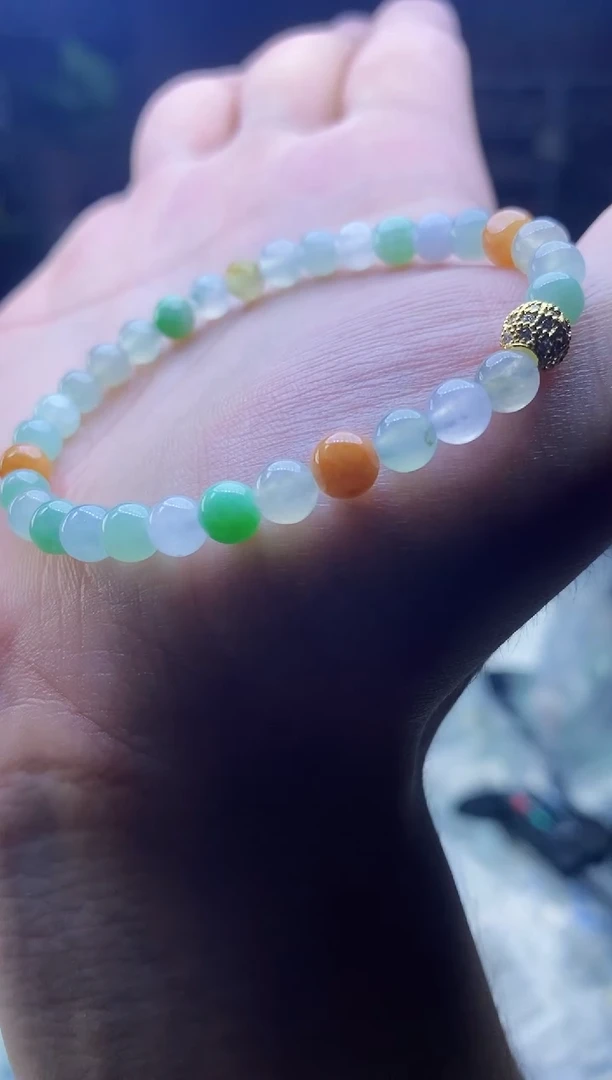 定制翡翠未镶嵌天然缅甸A货翡翠，多样性发货，拍一发一