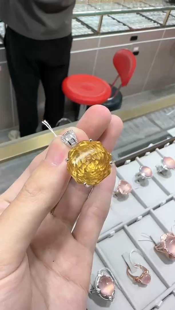 【闪购商品】黄晶颈饰银S925镶嵌18mm玫瑰高级款