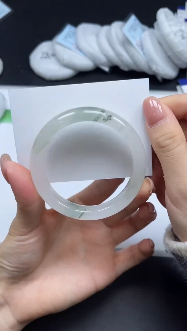 未镶嵌手镯石英质玉0110-