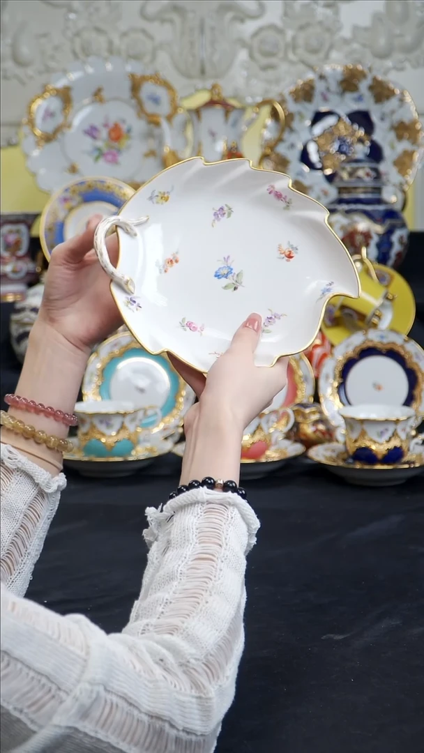 骨瓷婷婷中古器物如图所示96