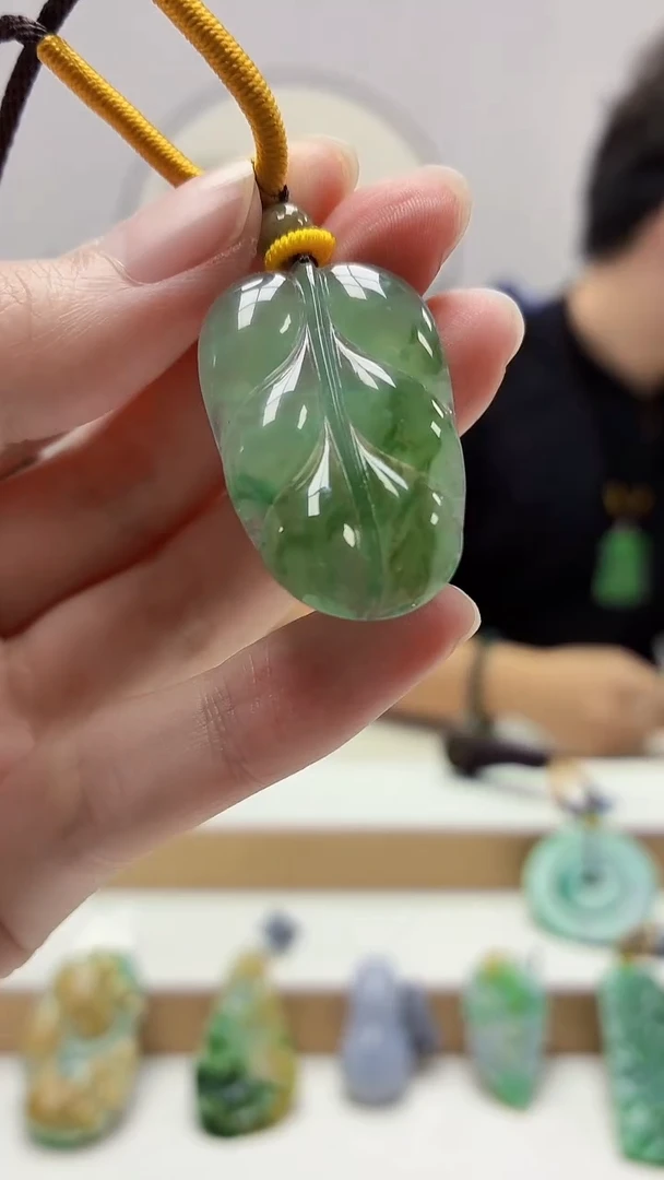 未镶嵌定制翡翠4688zm-毛货挂件叶子36