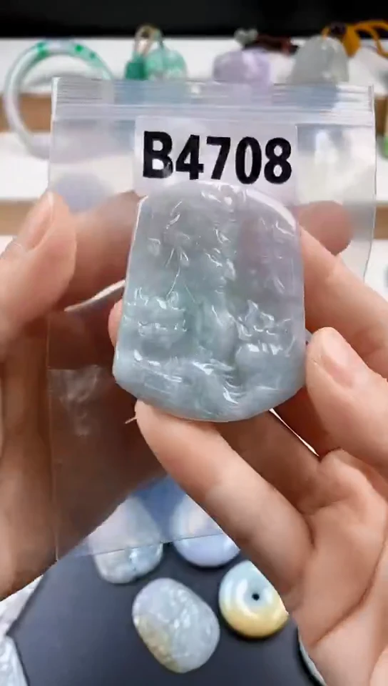 颈饰未镶嵌翡翠天然翡翠吊坠挂件