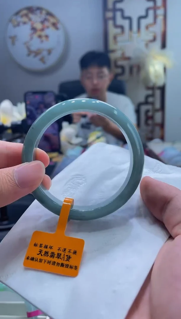 翡翠手镯未镶嵌032-59