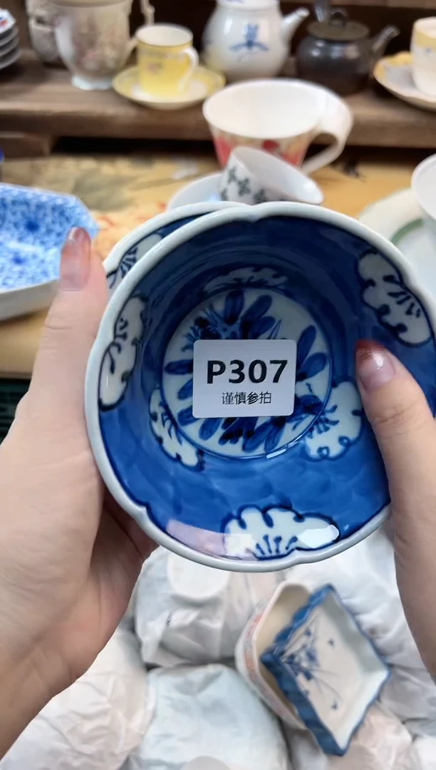 瓷片哈*兔307