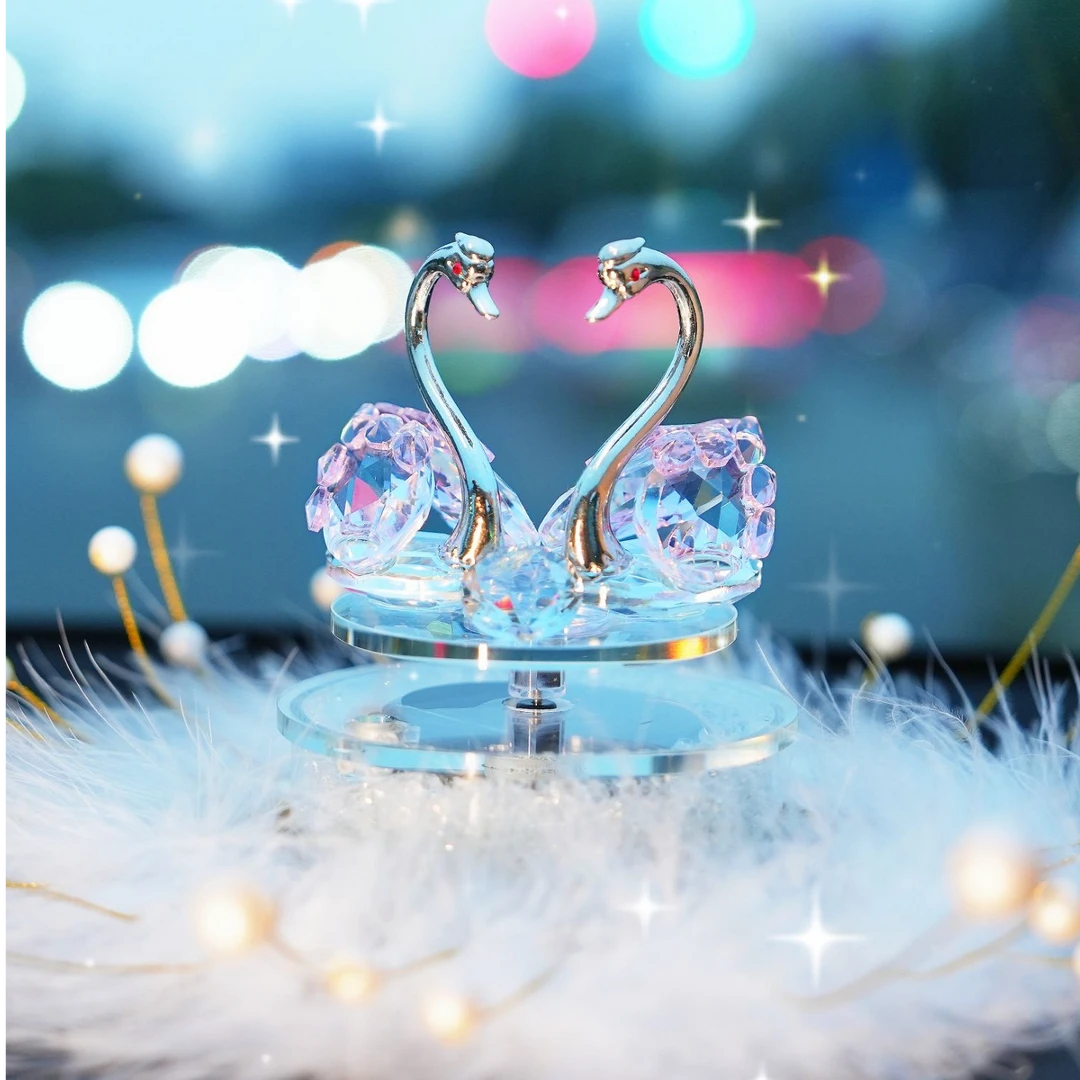 【水晶旋转天鹅】通用车型摆件轻奢风汽车车载中控台车内饰品摆件