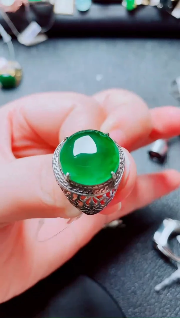 银S925镶嵌戒指翡翠1111