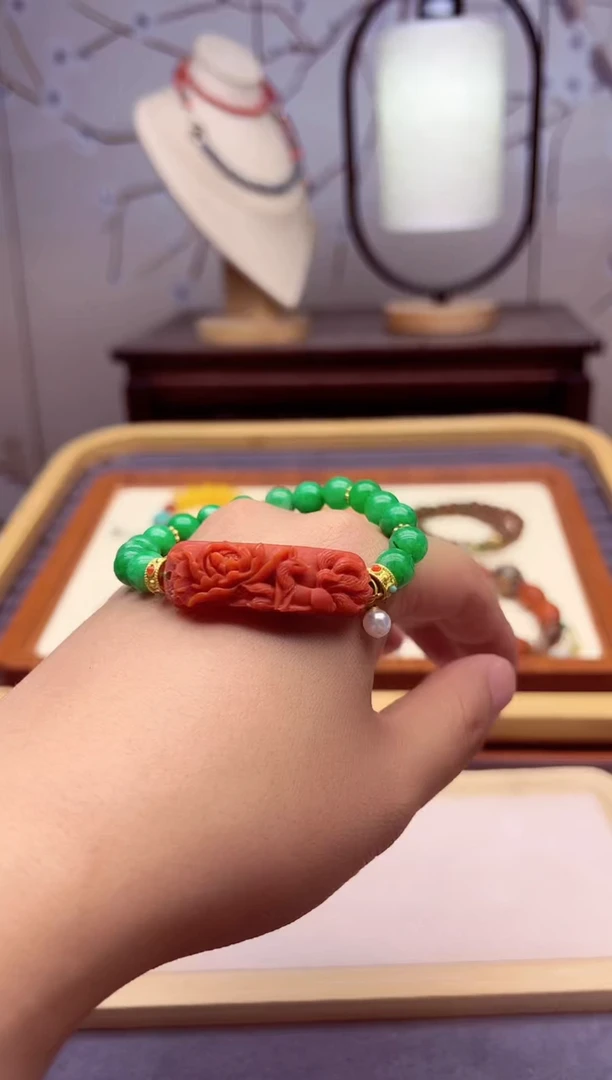 翡翠14K金镶嵌颈饰S463