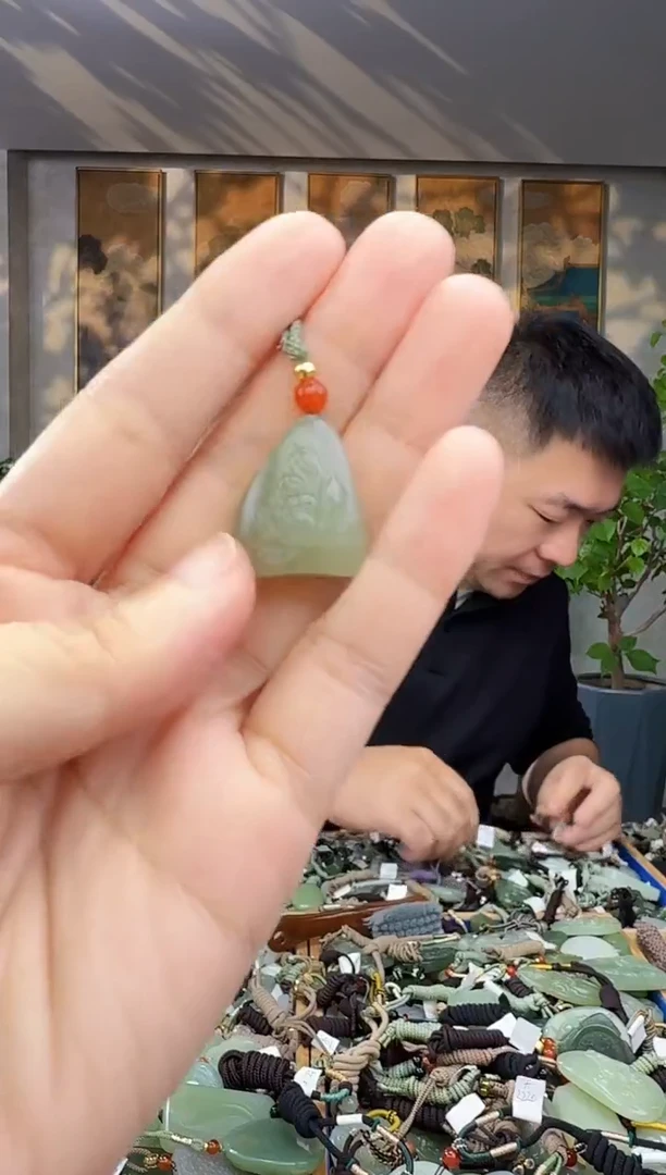 未镶嵌和田玉挂件拍一发一
