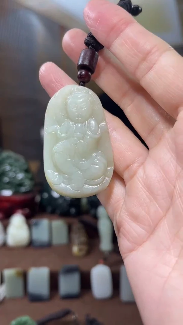 颈饰未镶嵌和田玉·