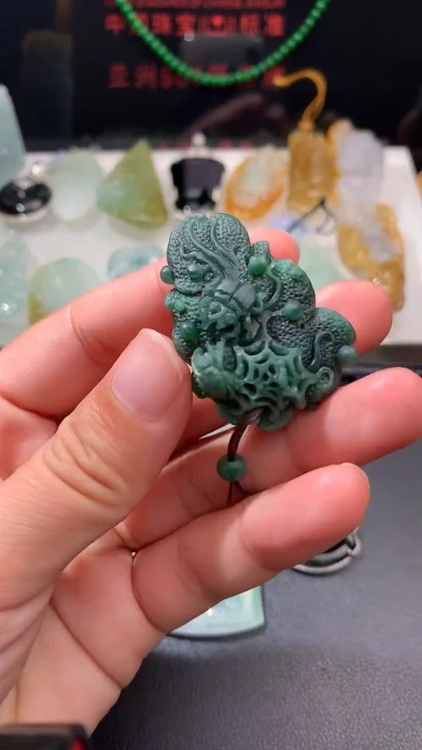 未镶嵌定制翡翠