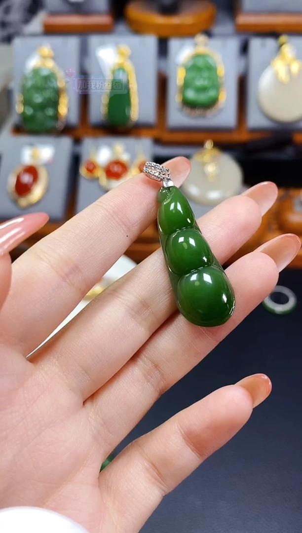 颈饰银S925镶嵌和田玉碧玉绿福豆颈饰吊坠