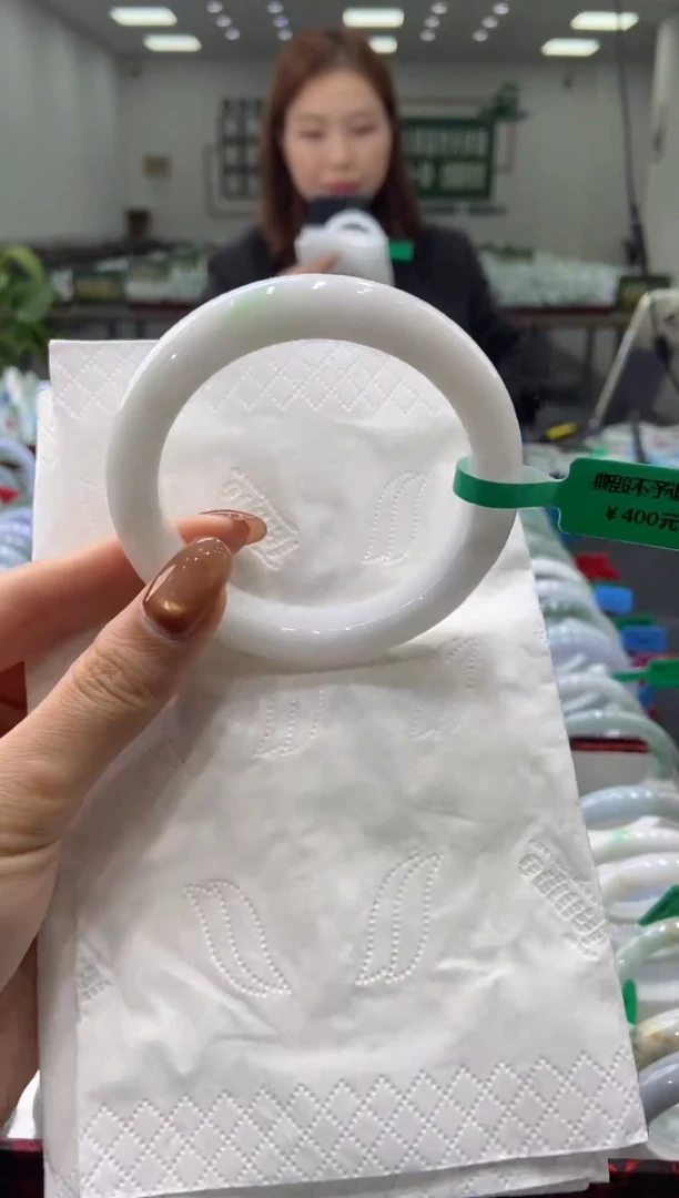 未镶嵌手镯翡翠邂**好多人00042395