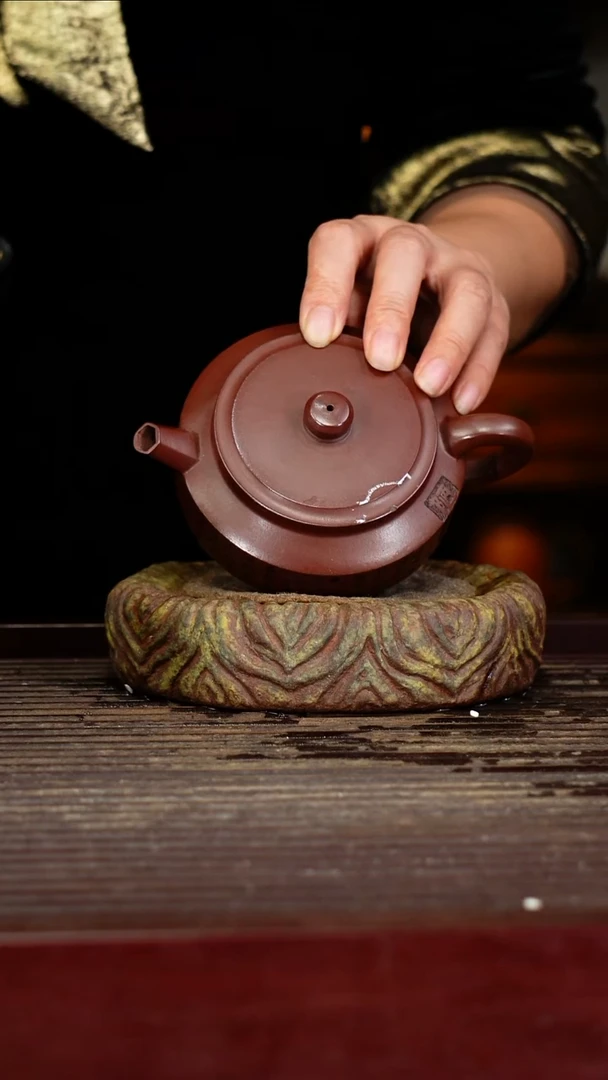 宜兴原矿紫砂壶茶壶宜兴原矿紫砂壶茶壶180C