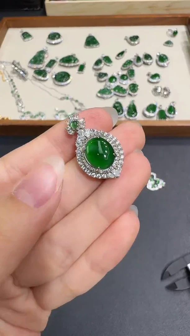 颈饰银S925镶嵌翡翠X1202-886-112