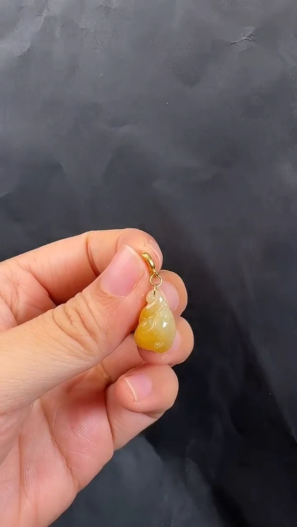 颈饰18K金镶嵌翡翠挂件 提溜