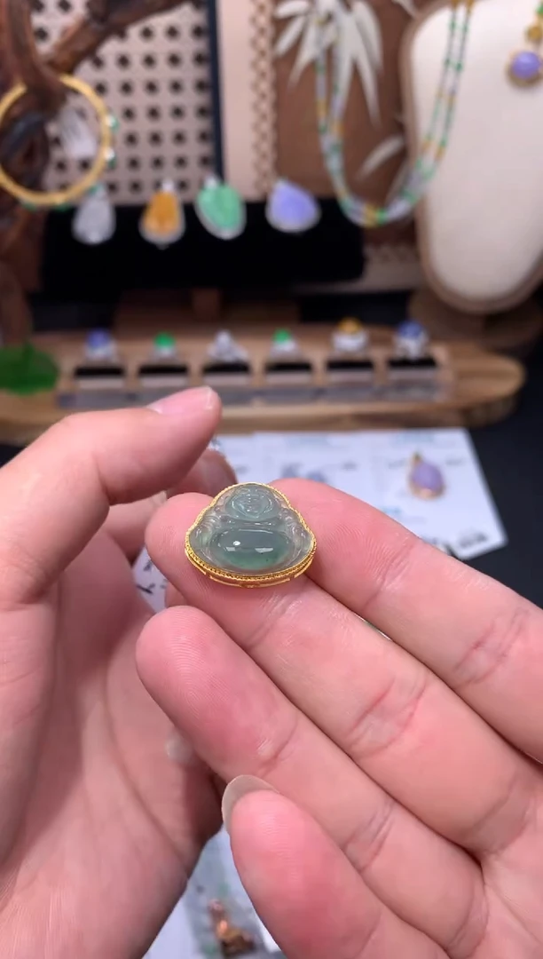 18K金镶嵌定制翡翠君**宝48小时鉴赏期 退货不扣服务费