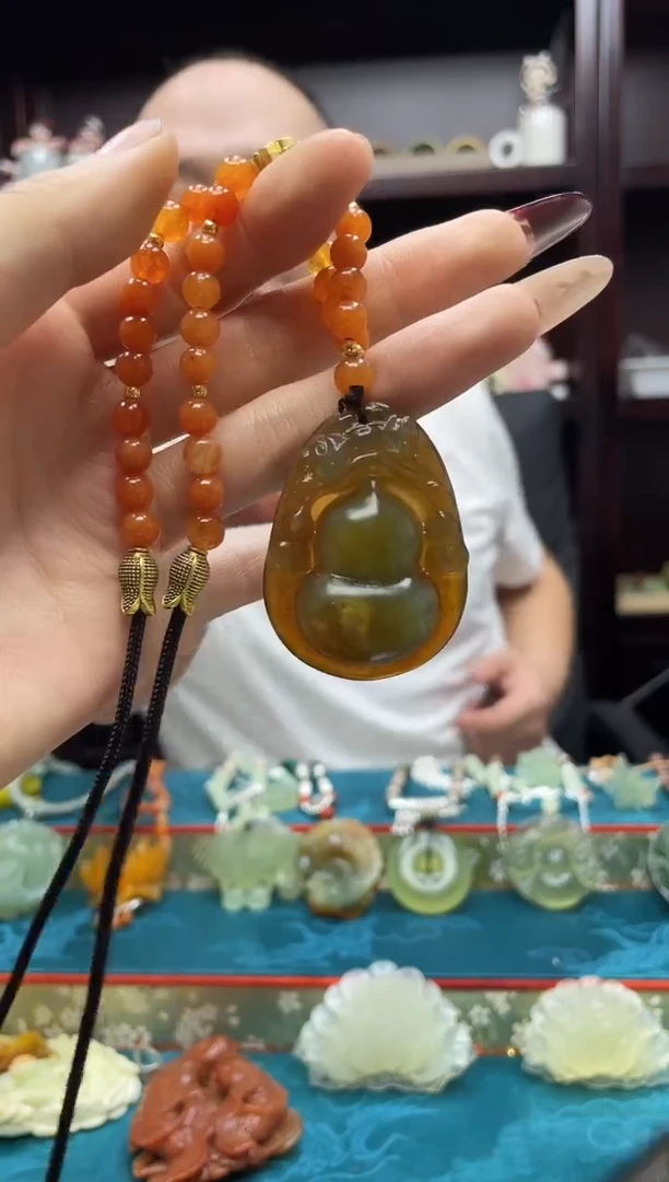 未镶嵌岫玉吊坠·