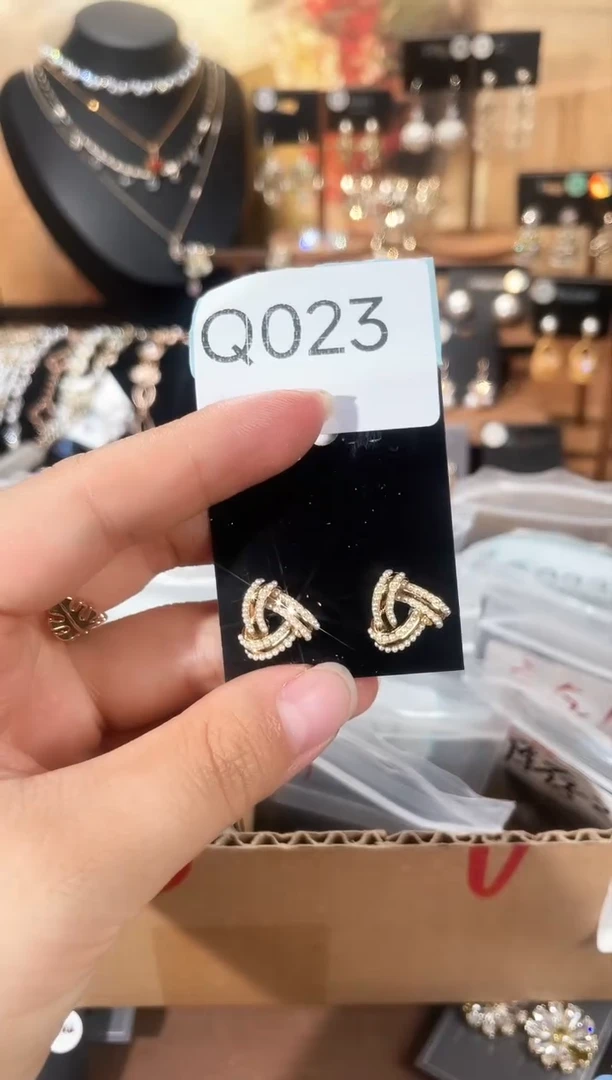 合金925银锆石Q023