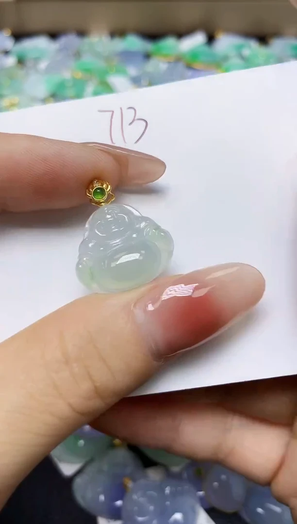 翡翠未镶嵌颈饰 天然缅甸翡翠A货