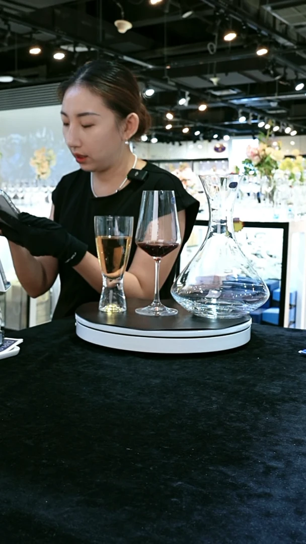 水晶平底款4支啤酒杯4支红酒杯1醒酒器