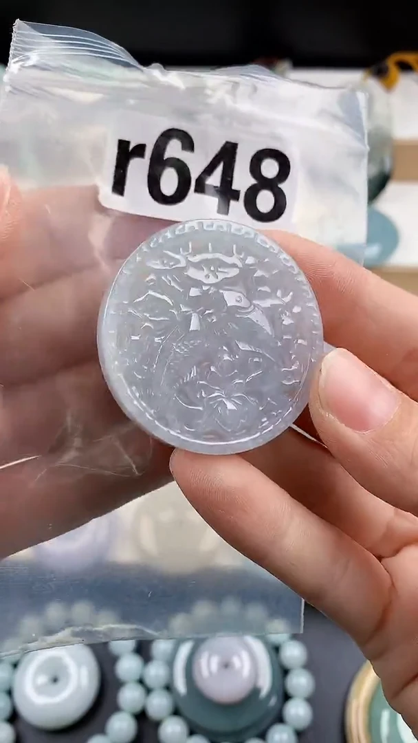 颈饰未镶嵌翡翠天然翡翠吊坠挂件