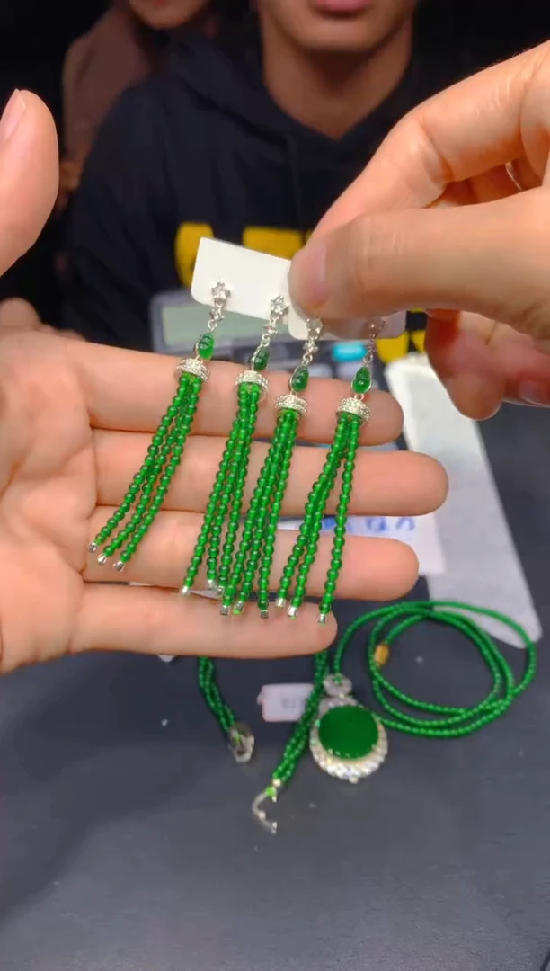 【闪购商品】定制翡翠未镶嵌135多样性发货（发其一）