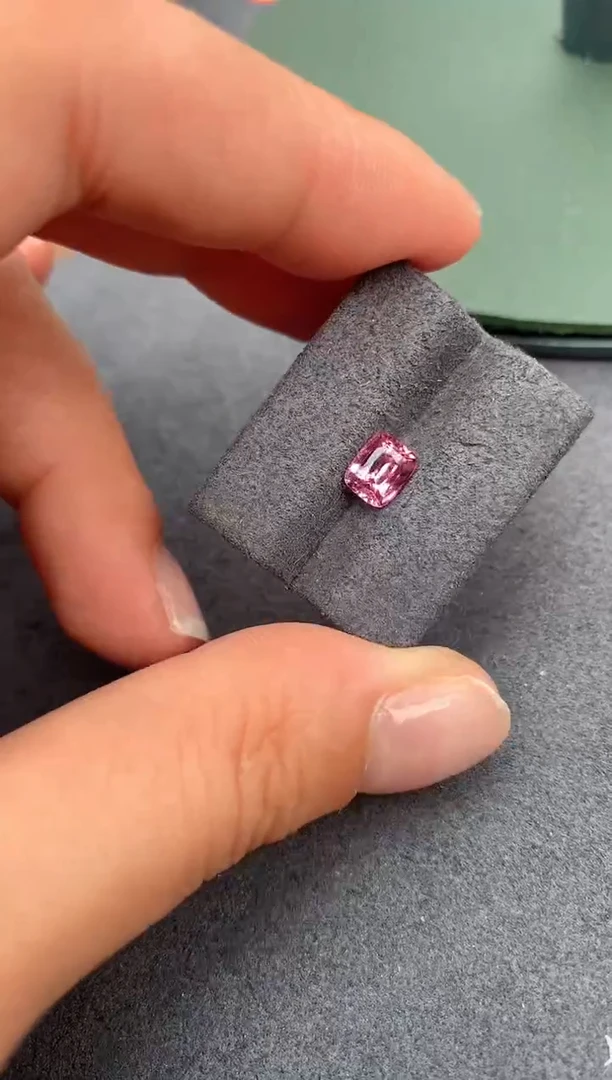 【闪购商品】彩色蓝宝石裸石未镶嵌1.1ct帕帕拉恰