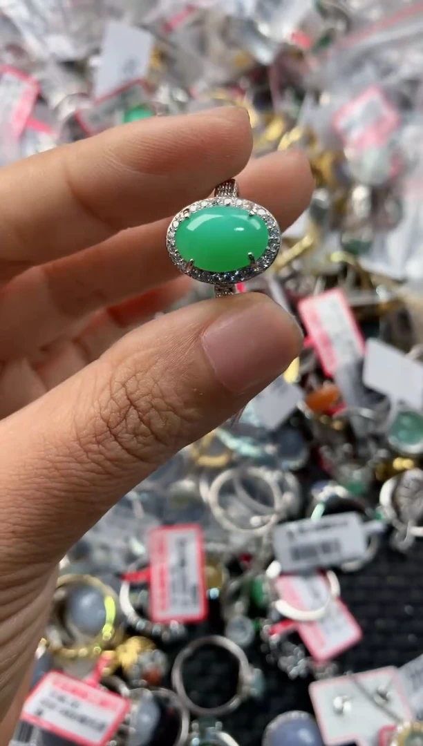银S925镶嵌戒指翡翠10            8