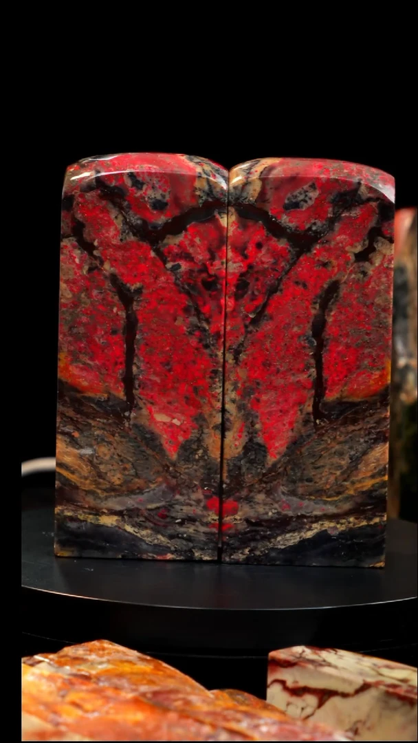 鸡血石精品老坑鸡血石