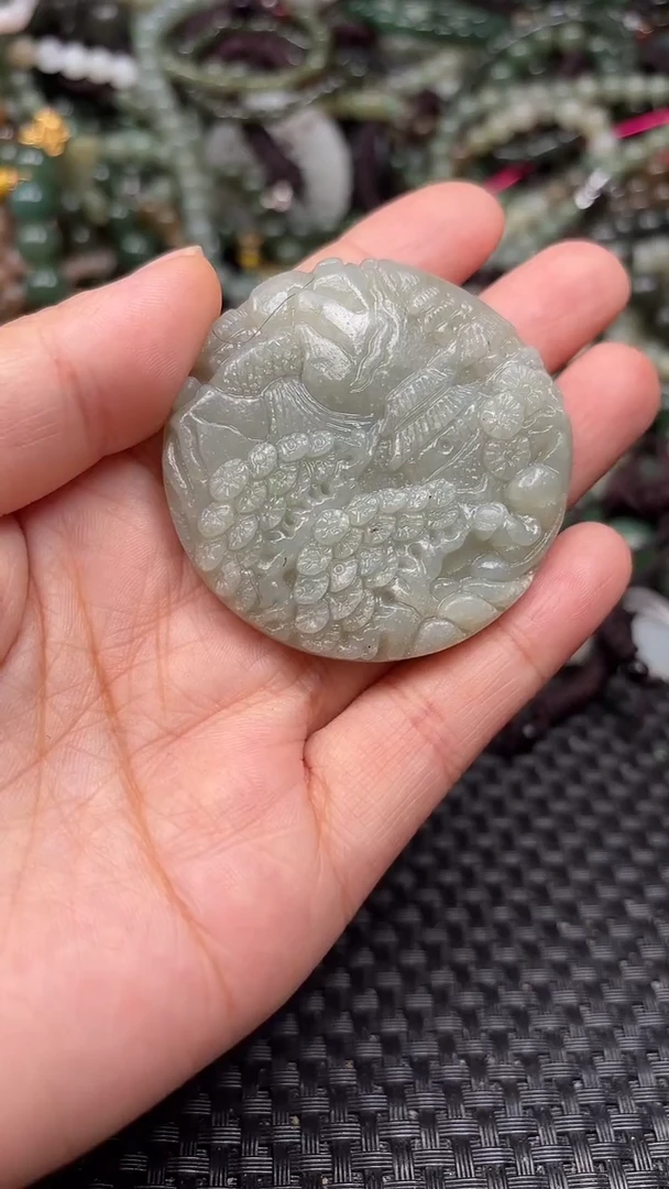 颈饰未镶嵌和田玉1