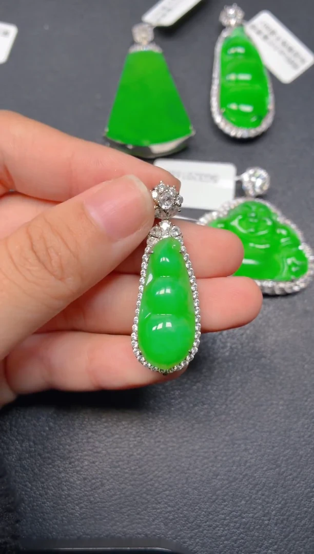 颈饰银S925镶嵌翡翠1