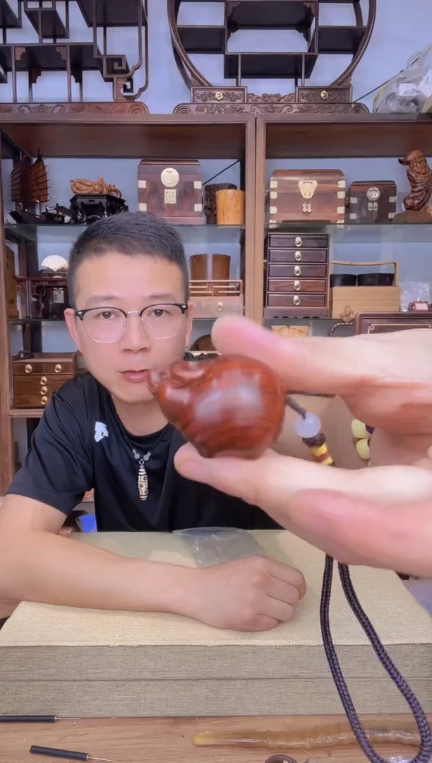乌木类书架679小叶紫檀精雕唐牛把玩件