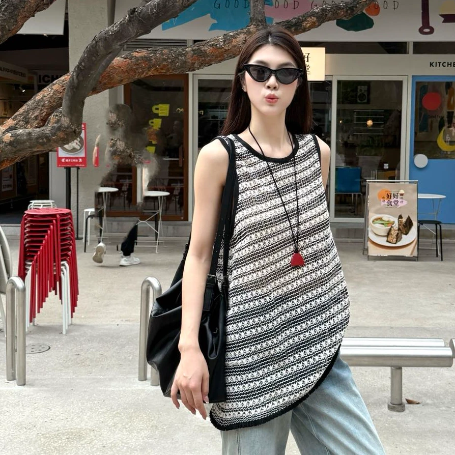 Pada嘻&R88【深圳南油】斜纹不规则镂空针织背心 3443 Hi Fortune