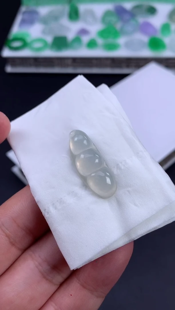 未镶嵌定制翡翠?****?翡翠