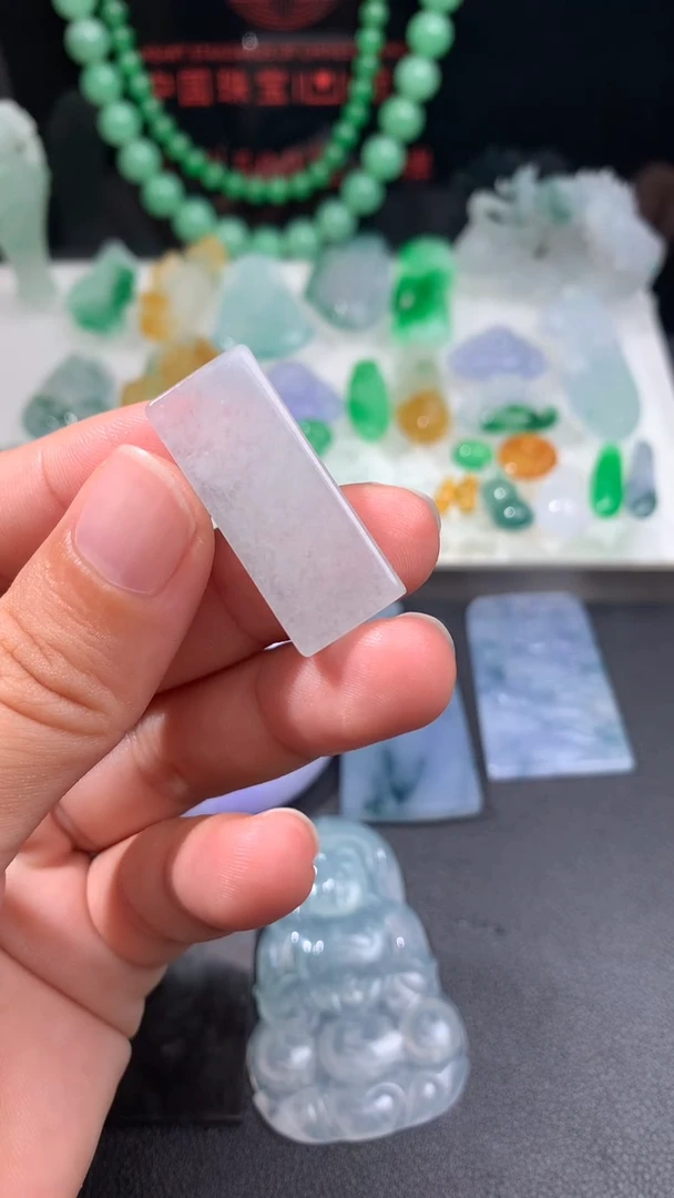 未镶嵌定制翡翠