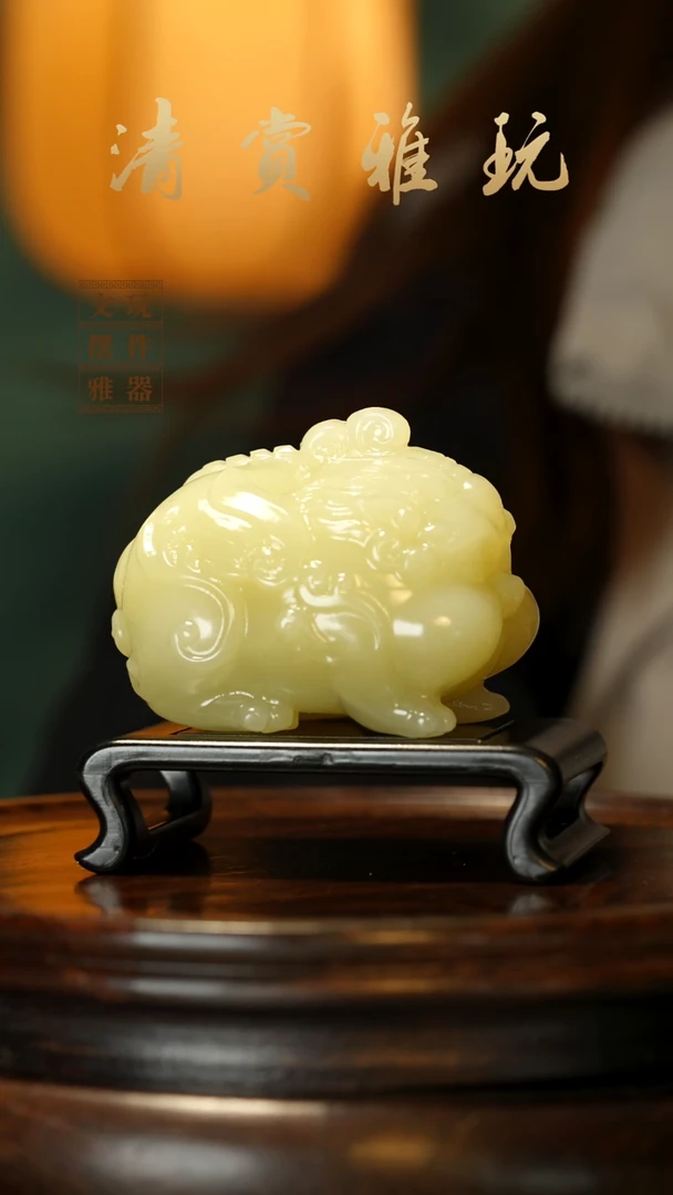 玉《嘟嘟貔貅》手把件摆件
