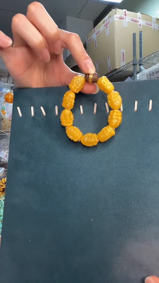 未镶嵌琥珀裸石A1275天然蜜蜡