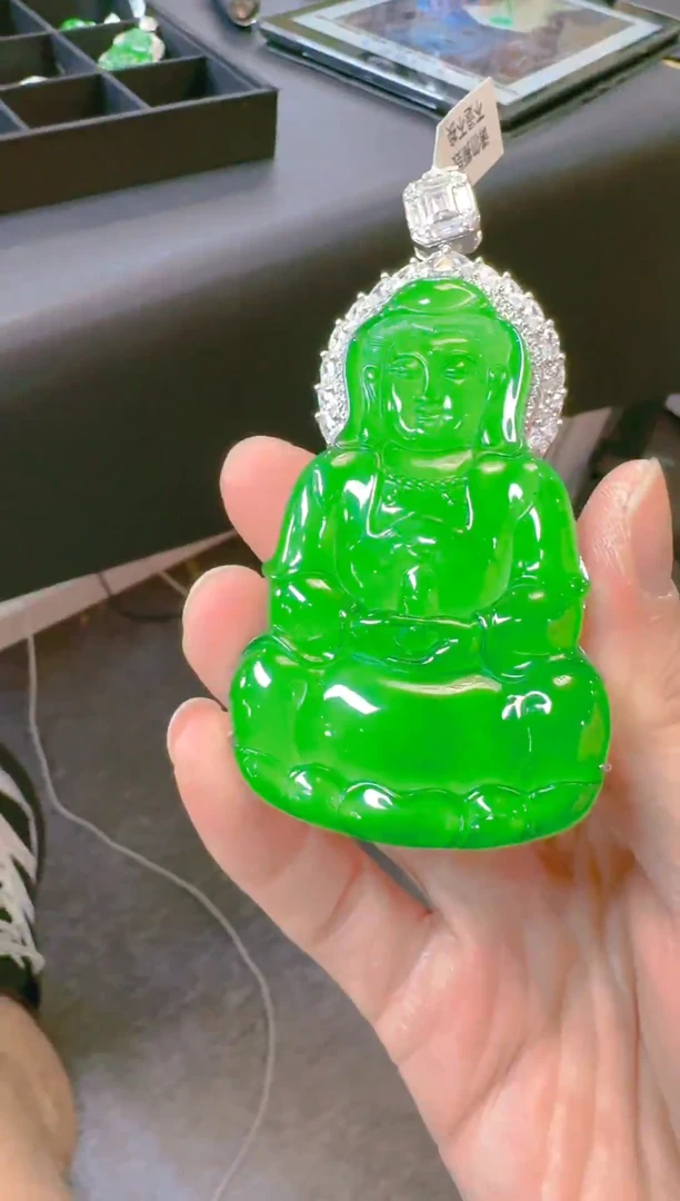 吊坠(赠链)银S925镶嵌翡翠天然A货翡翠