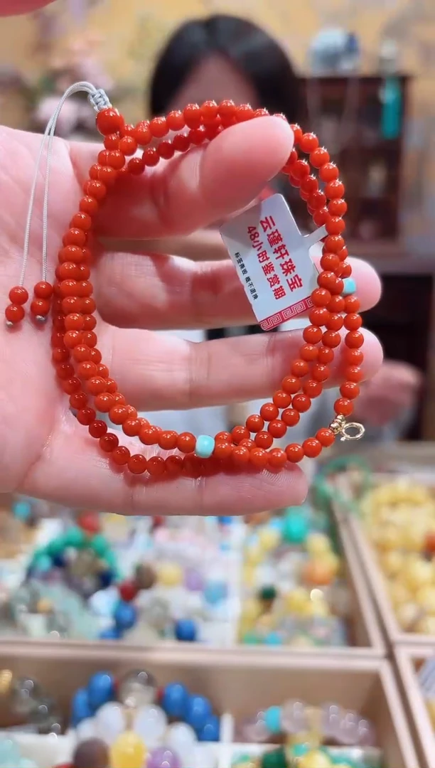 颈饰18K金镶嵌南红玛瑙设计款手串