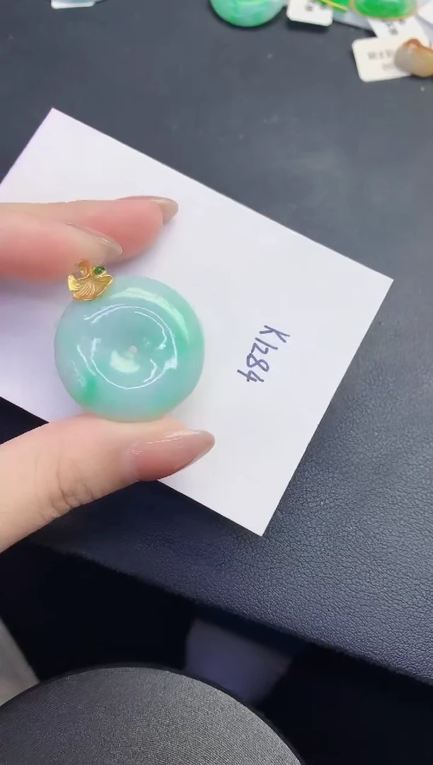 颈饰未镶嵌翡翠缅甸天然翡翠A货