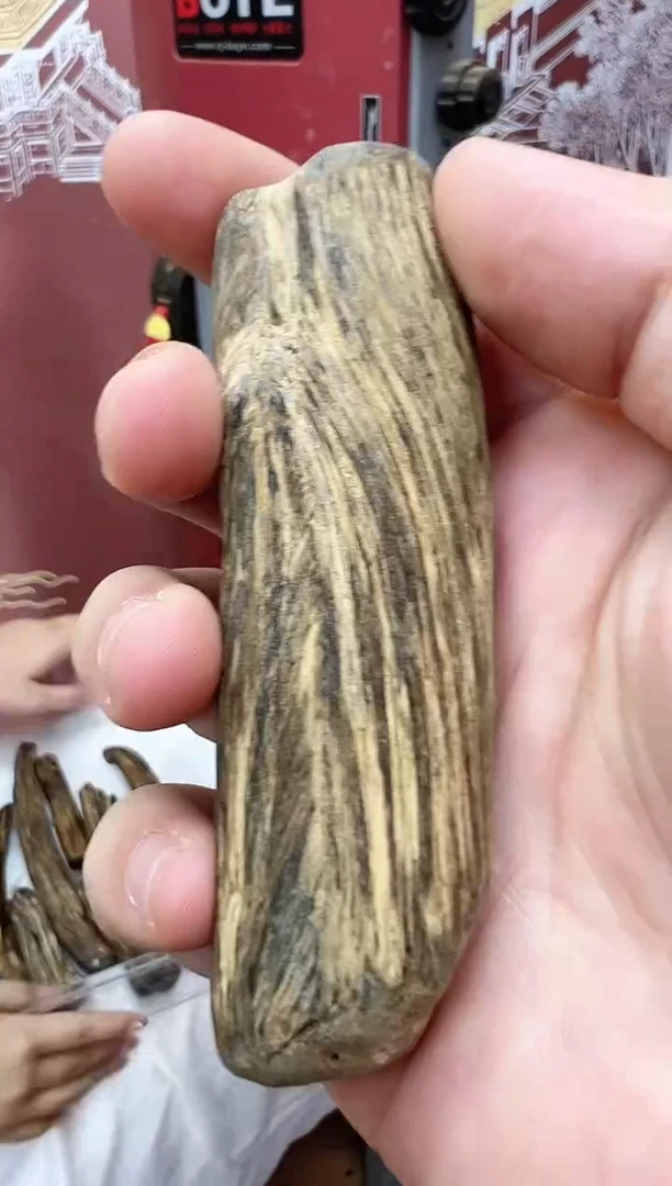 沉香手把件多样性发一