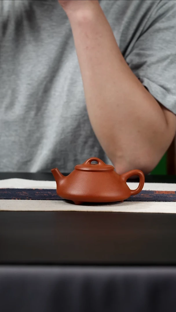 茶壶紫砂红降坡任瓢，135cc