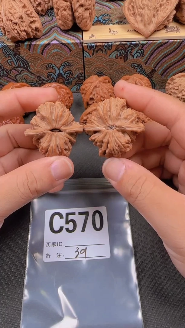 吊坠文玩核桃39秦皇楼570