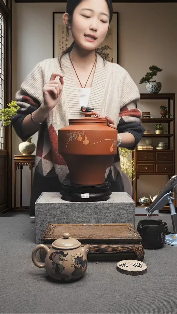 【闪购商品】壶云南建水陶罐 微瑕124