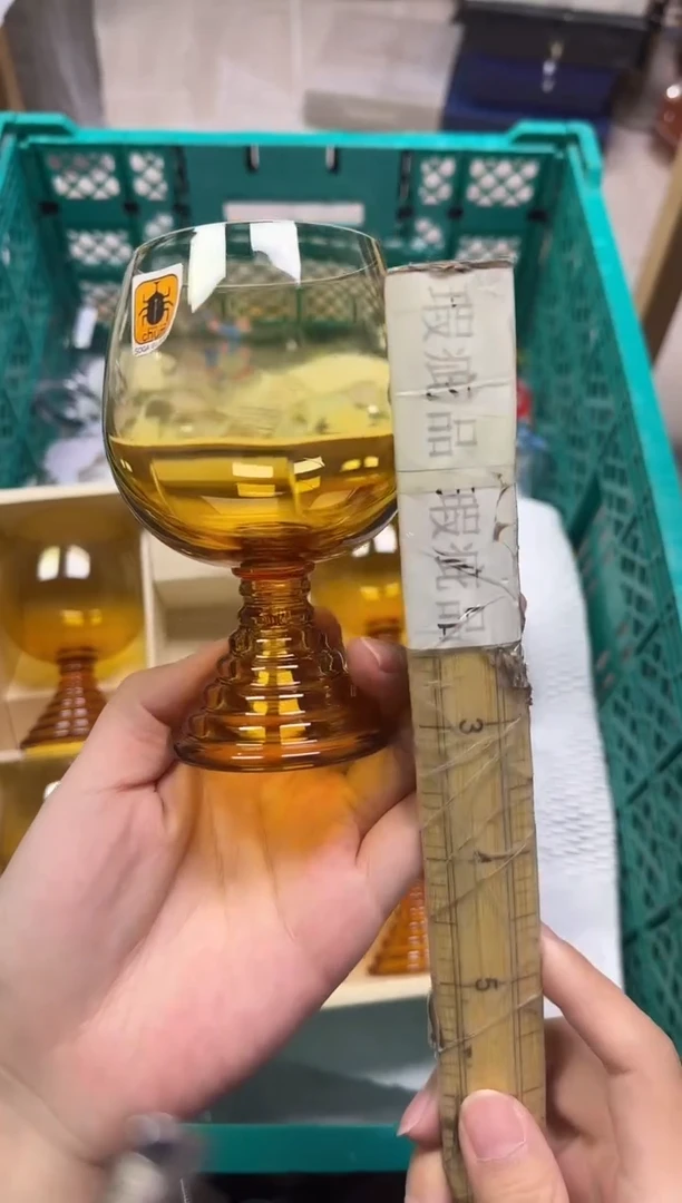 手工艺品玻璃温****霞081瑕疵