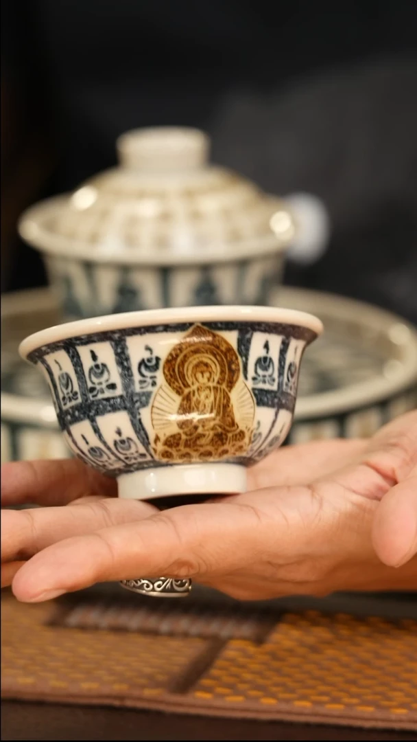 立勤堂｜青花釉里金拓片千佛小压手杯（YLJ-B-105）